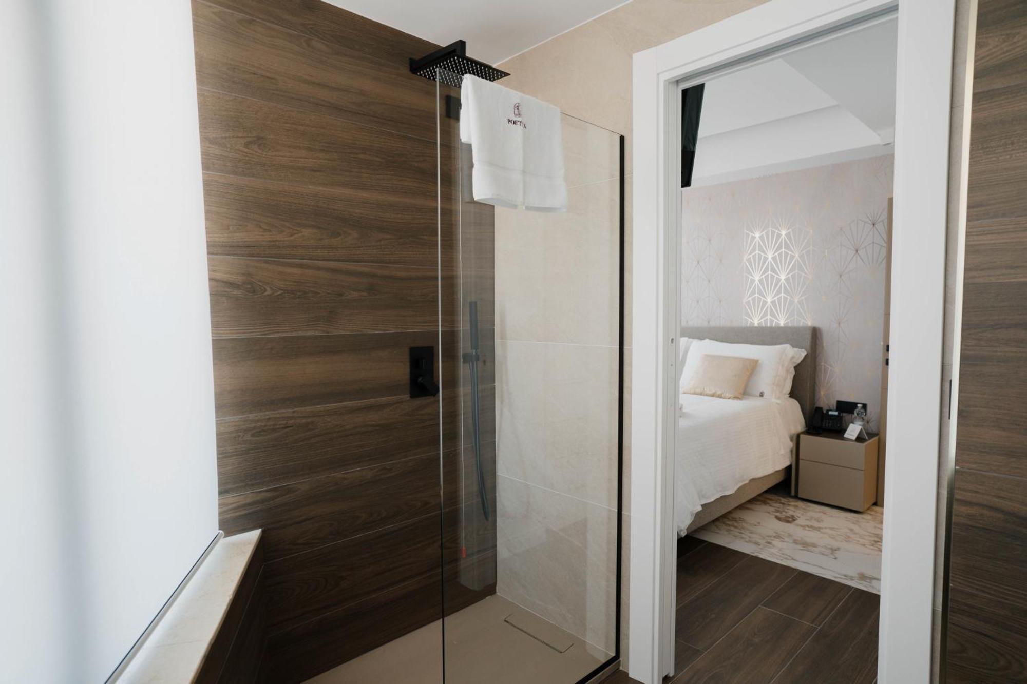 Poetica Boutique Sky Hotel 4*