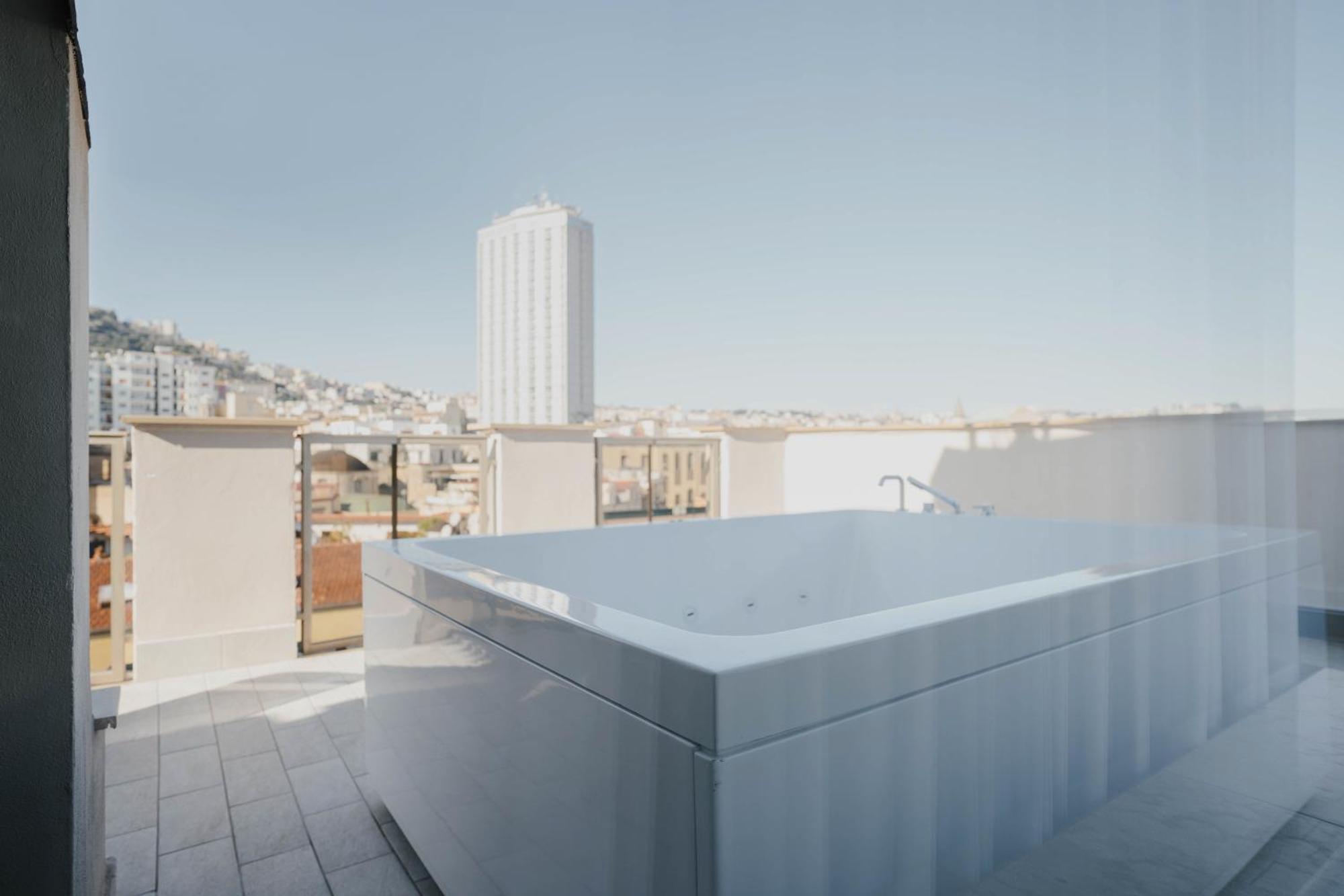 Hotel Poetica Boutique Sky 4*