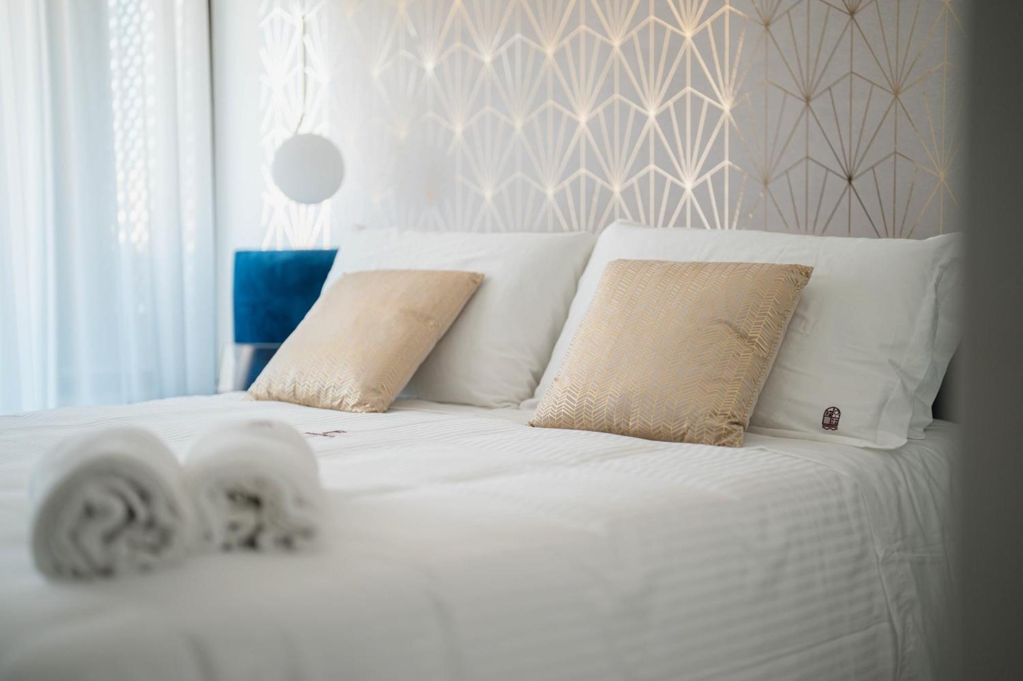 Hotel Poetica Boutique Sky 4*