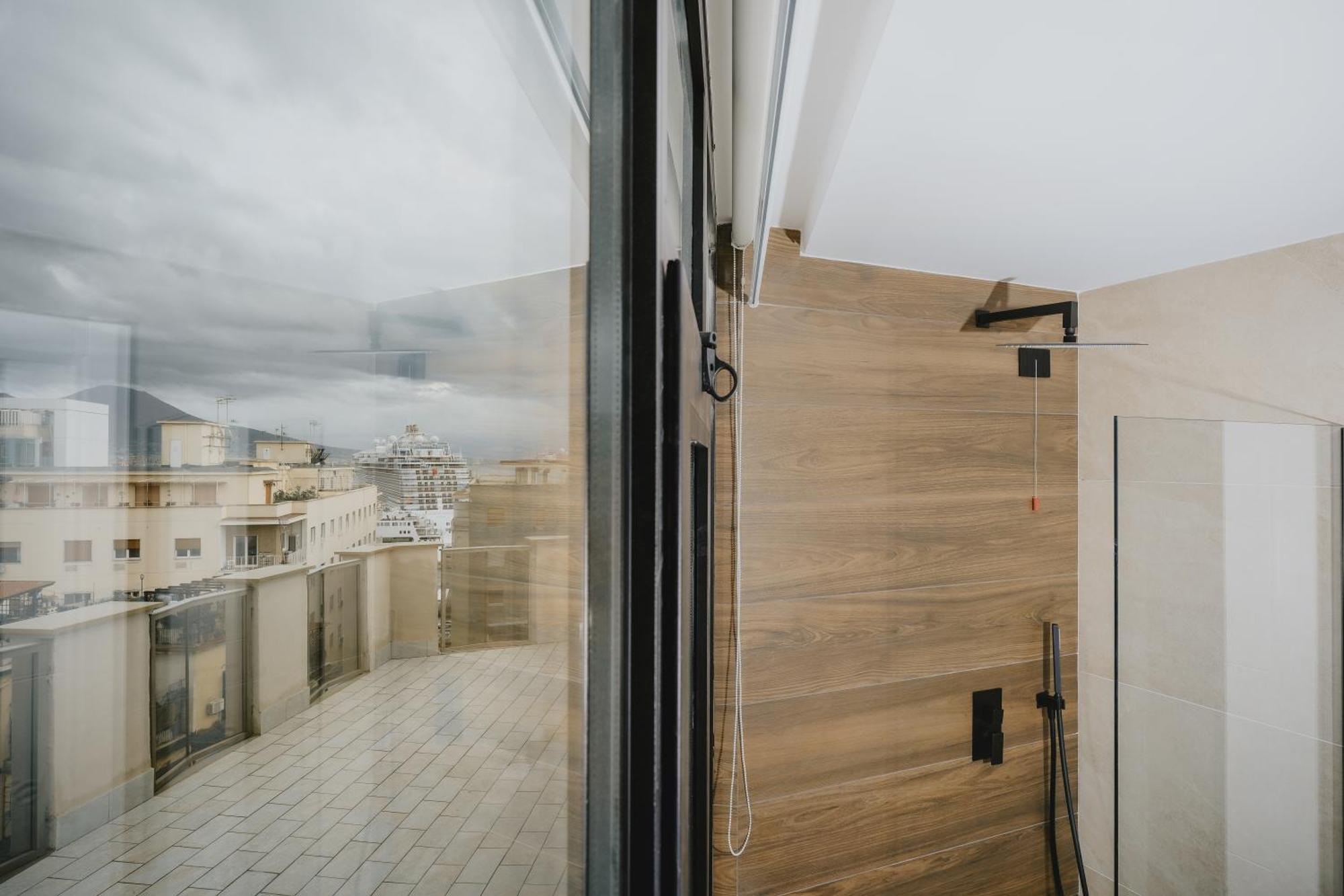 Hotel Poetica Boutique Sky 4*