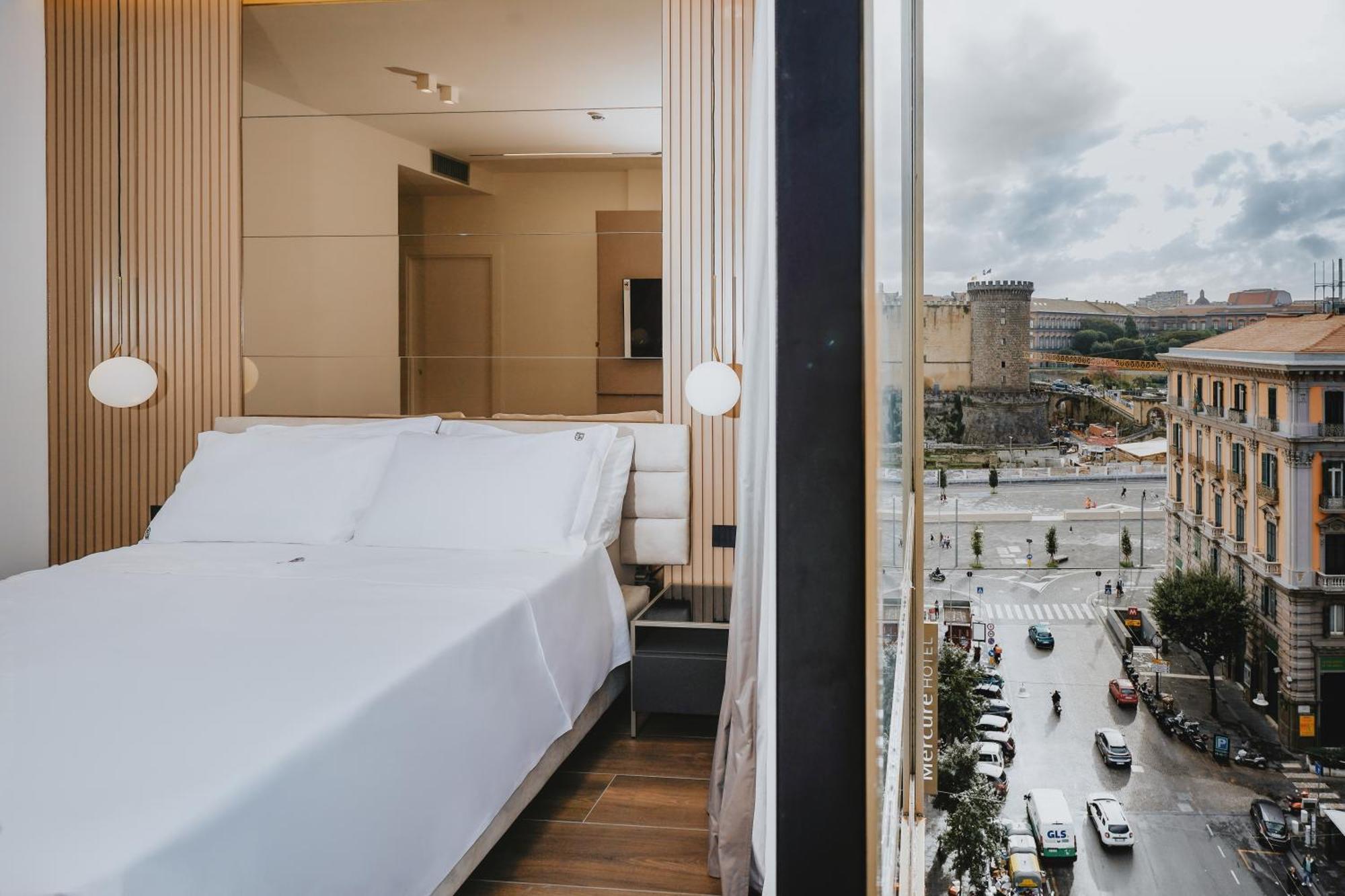 Poetica Boutique Sky Hotel 4*